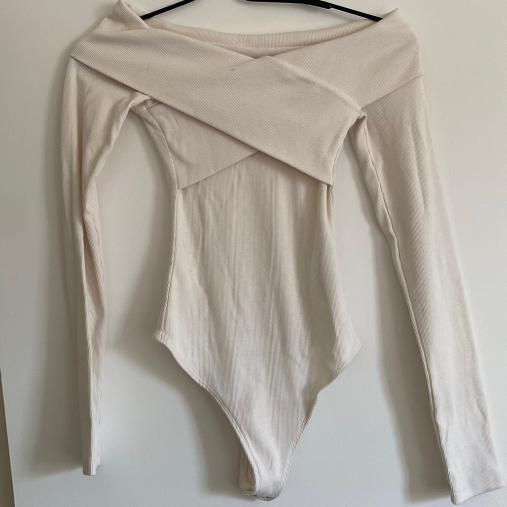 Abercrombie & Fitch, XS, Off-White, Off-the-shoulder Bodysuit